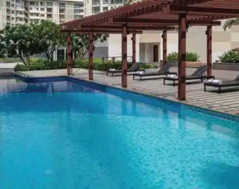 Experion One 42 swimming pool