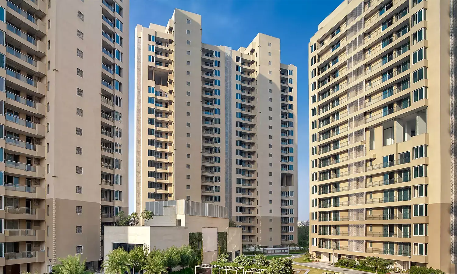 ultra luxury flats in noida